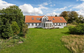 Lovely Home In Aabybro With Kitchen